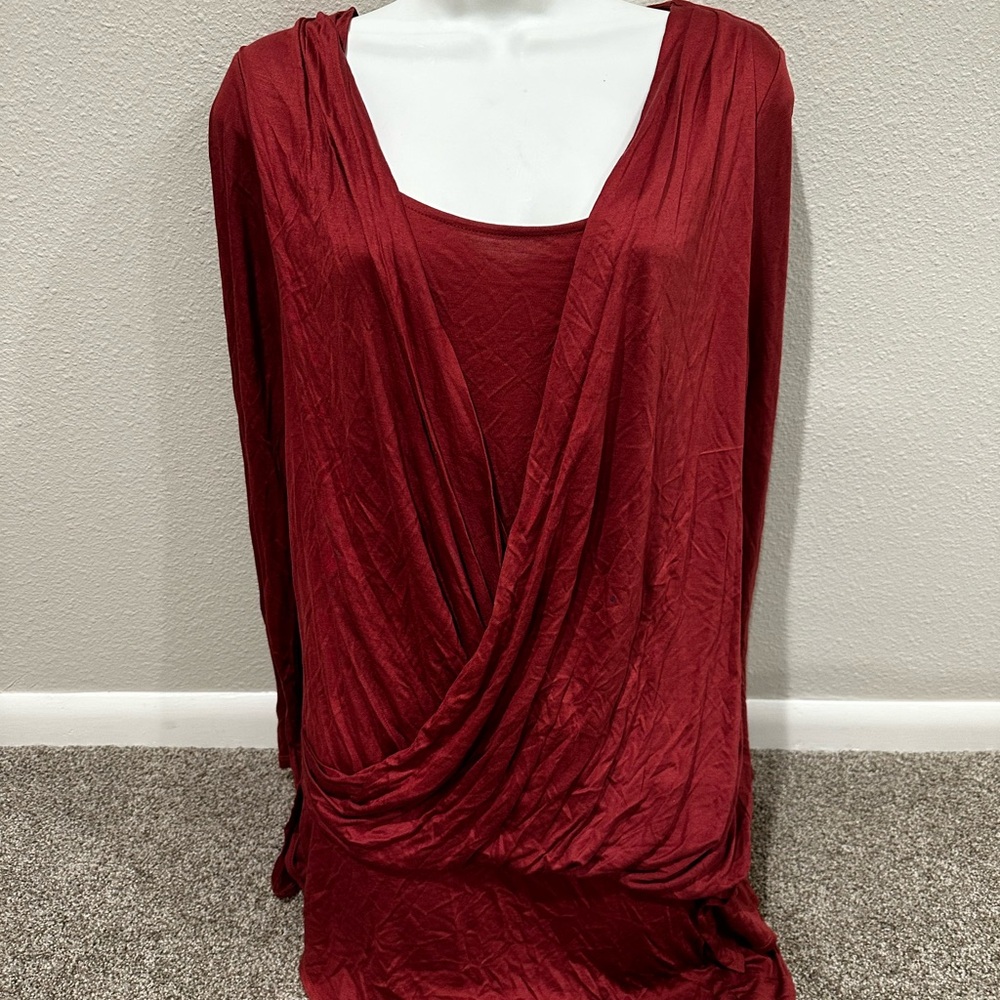Beautiful flowy dress top size m